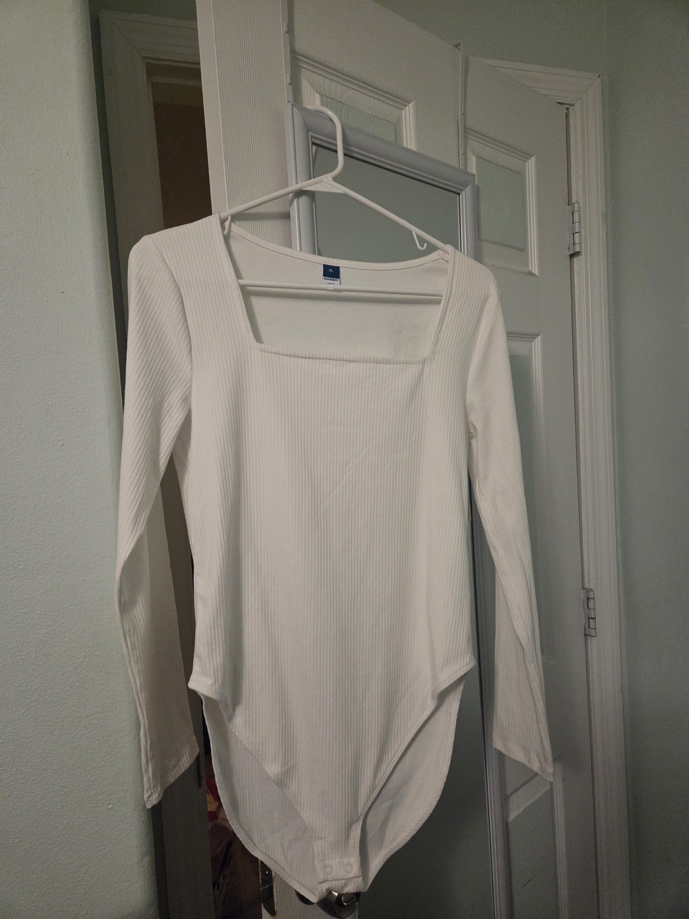 Old Navy Long-Sleeve Square-Neck Bodysuit White XL